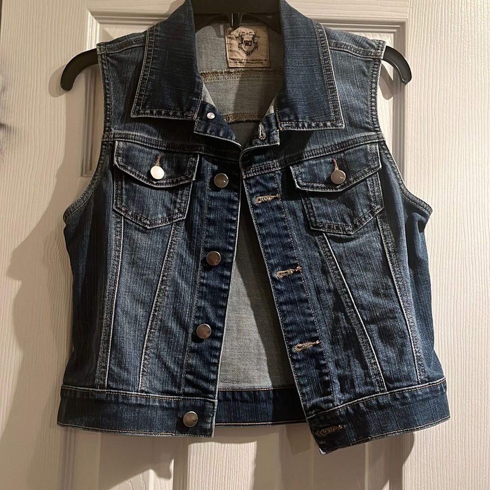 Jean Vest